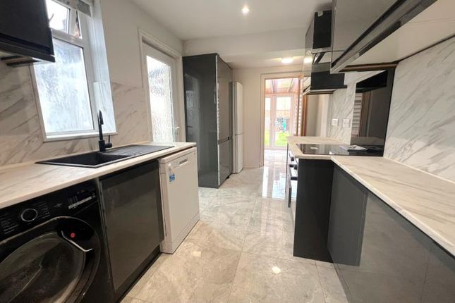 14, Grantley Road, Guildford photo 2