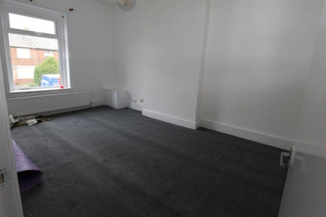 Brandlesholme Road, Bury photo 2
