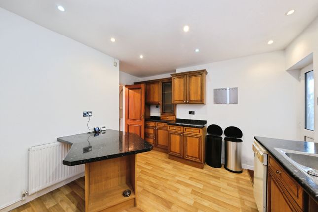 3, Woodside Avenue, Mansfield photo 3