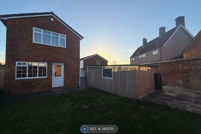Red Lodge Close, Leeds photo 2