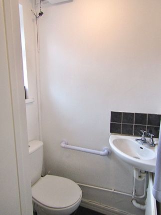 Sussex Place, Slough photo 3