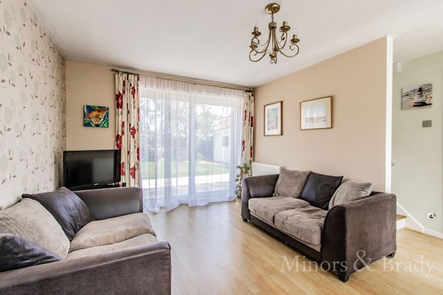 3 Plumtrees, Lowestoft photo 2