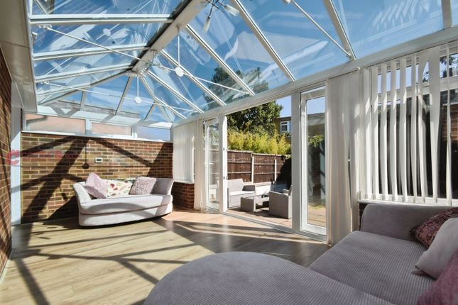 5, Warwick Drive, Ramsgate photo 4