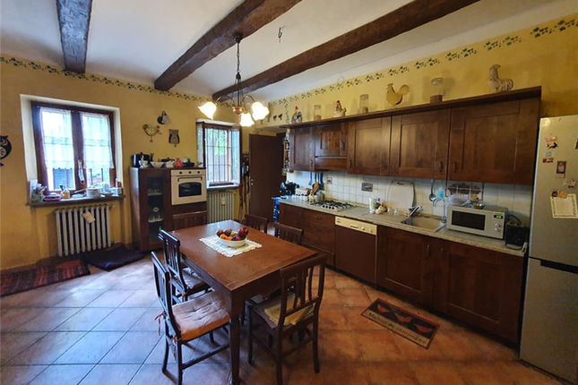 Country house for sale in Cortandone, Asti, Piemonte, Italy