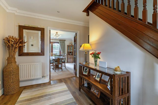 3, Anners Close, Egham photo 2