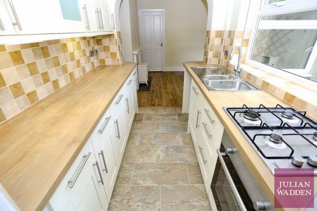 27, Victoria Road, Stockport photo 4