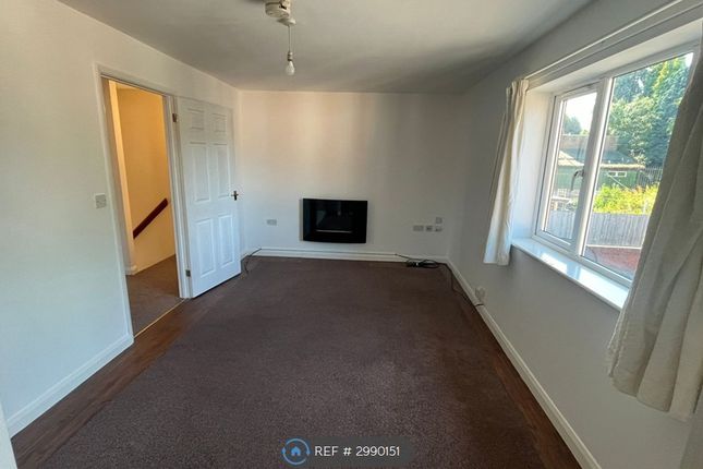 Flat, Lonsdale Court Lonsdale Road, Thurmaston, Leicester photo 2