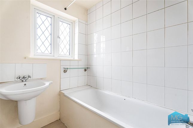22, Manor Road, Barnet photo 4