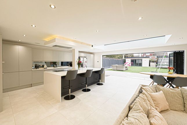6 Buttermere Avenue, Prenton photo 2
