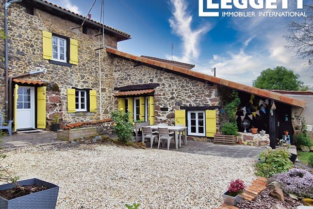 Thumbnail Villa for sale in Exideuil-Sur-Vienne, Charente, Nouvelle-Aquitaine