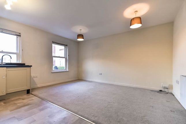 Flat 1, 23, Prestongate, East Yorkshire photo 4