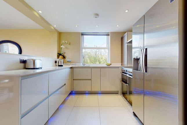 Thumbnail Flat to rent in St. Johns Wood Park, St Johns Wood