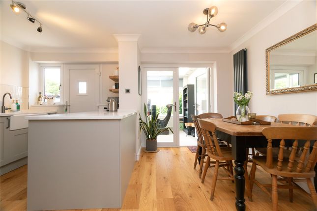 9, Glenfields, Wakefield photo 4