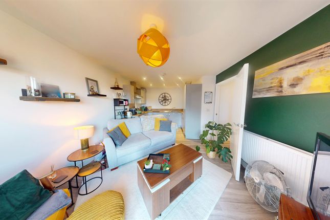 River House, 91, Rhodri Morgan Way, Cardiff photo 2