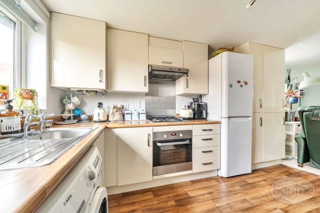 21, Leachman Way, Petersfield photo 3