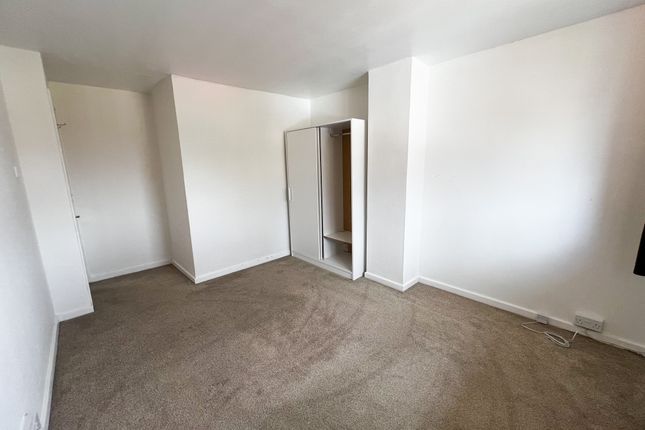 24, Dawnay Drive, HULL photo 4