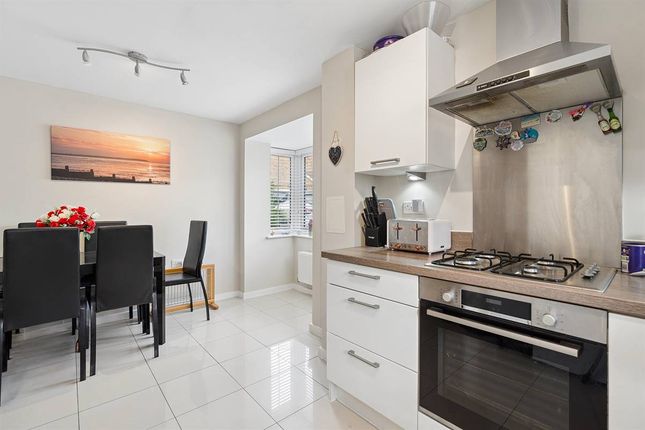 18, Aurum Close, Whitstable photo 2