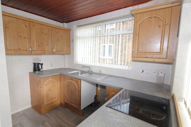 32, Belmont Drive, Wigan photo 4