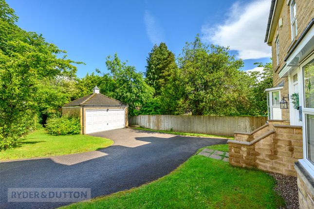 1, Hall Close, Holmfirth photo 2