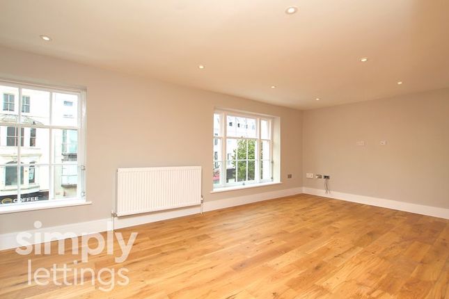 Maisonette to rent in Marine Place, Worthing