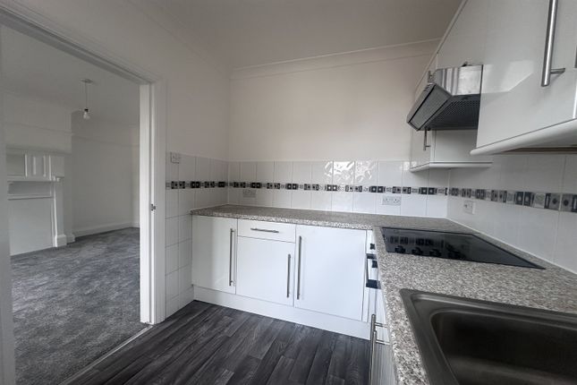 3a Lancaster Crescent, Southend-On-Sea photo 5
