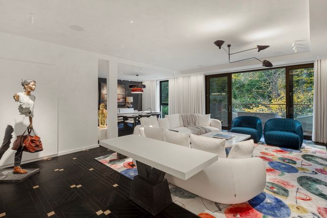 3-bed flat on 29, Campden Hill, Kensington, £6,950,000