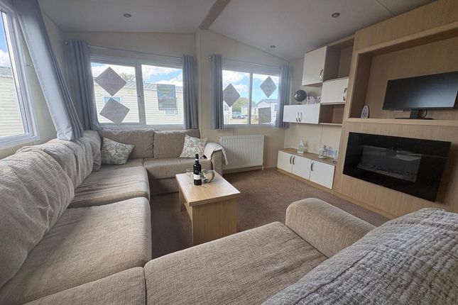 Orchard Views Holiday Park, Burmarsh Road, Romney Marsh photo 5