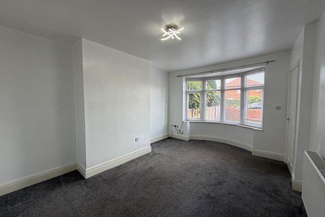 63 St. Martins Avenue, Doncaster photo 2