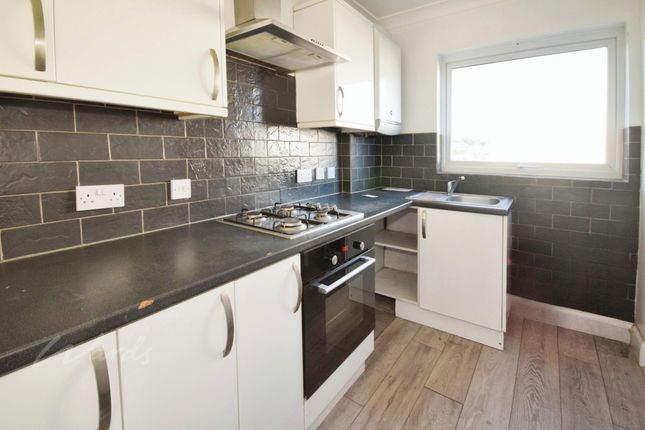 29, Hamerton Road, Gravesend photo 4