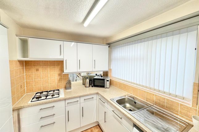 8, Collaton Road, Wigston photo 3