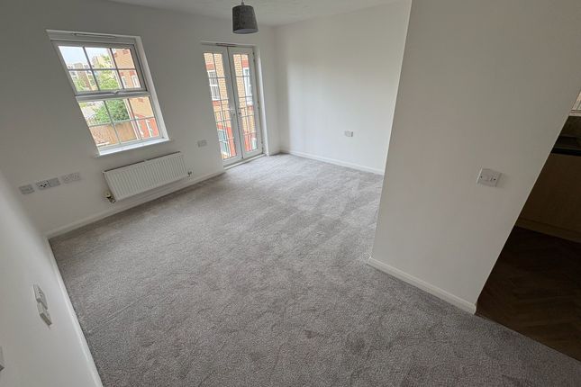 6, Lion Court, Northampton photo 3