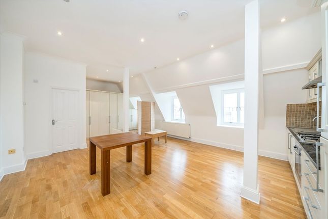 Flat 68, Lancaster House, Borough Road, Isleworth photo 4