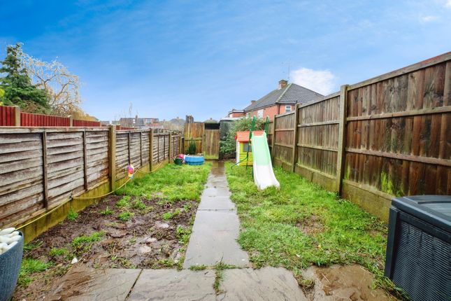 30, Beechwood Grove, Nottinghamshire photo 4