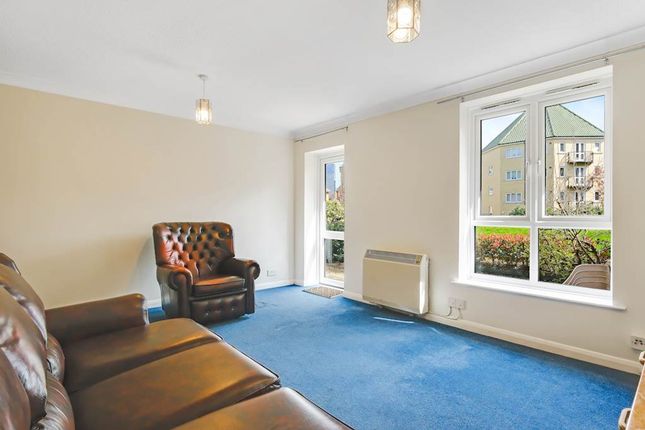 Flat 46, Basque Court Garter Way, London photo 3