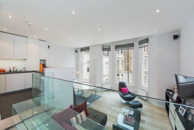 Flat to rent in Linden Gardens, Notting Hill