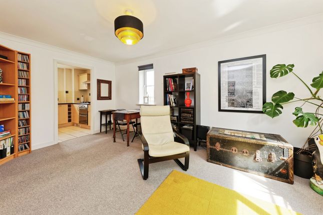 31, Blackthorn Road, Canterbury photo 3