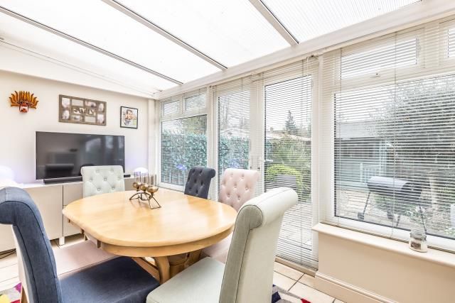 104, Elgin Avenue, Ashford photo 4