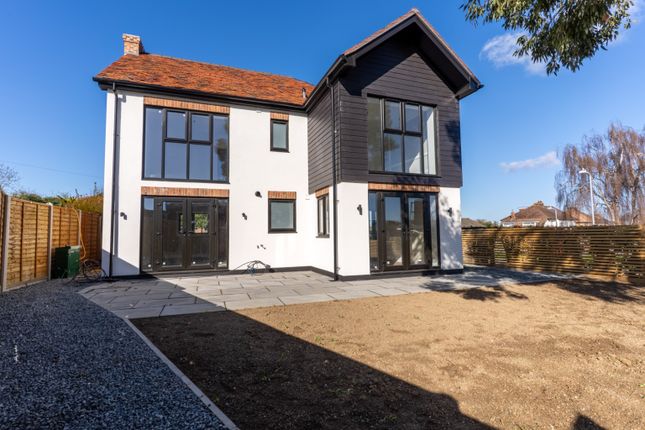 6 Golf Links Avenue, Gravesend, Kent photo 3