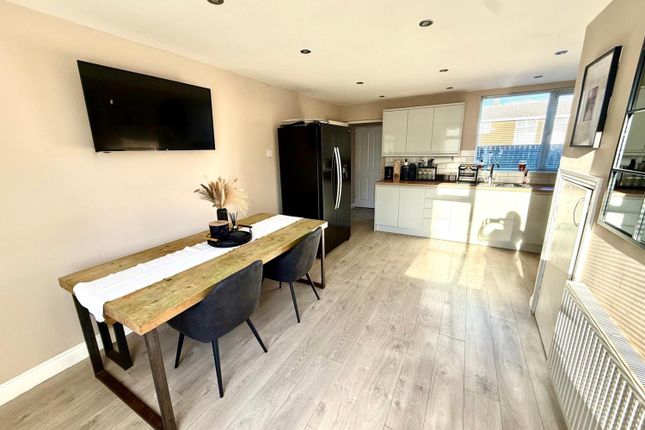 Bellasis Grove, Hartlepool photo 3