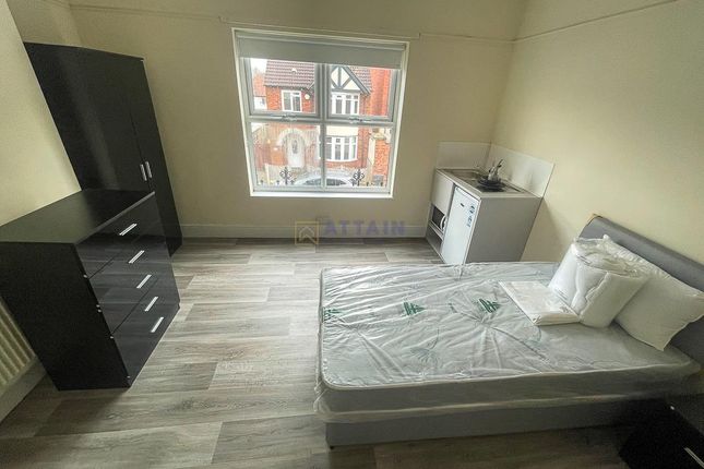 Room to rent in Room 3, Palmerston Street, Derby