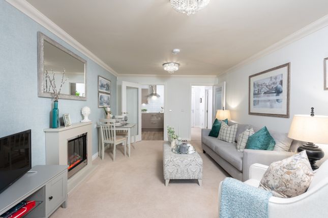 9, Charrington Lodge, 26, Church Lane, Surrey photo 5