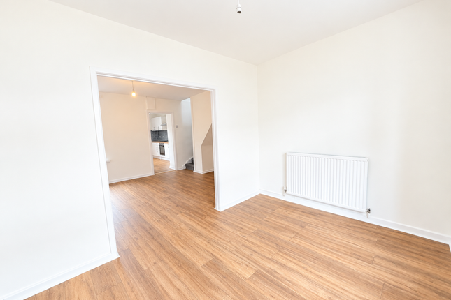 7a East View Terrace, Bargoed photo 5