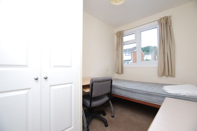 End terrace house to rent in Rye Close, Guildford, Surrey