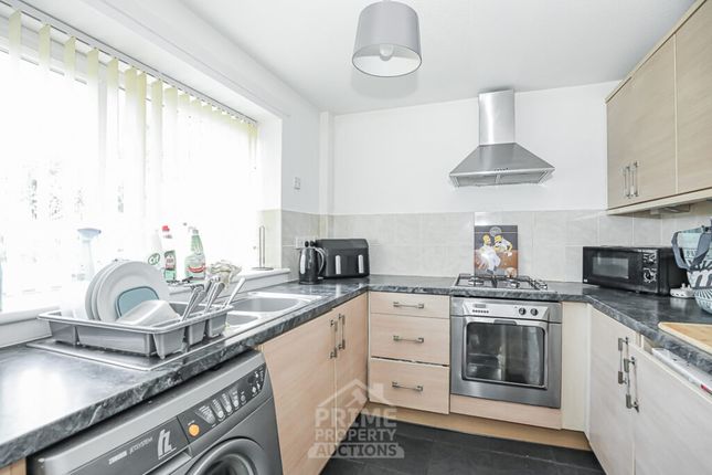 73, Canmore Road, Glenrothes photo 4