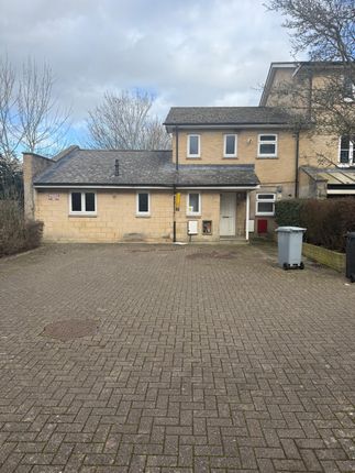2-bed flat on 23, Corn Bar, Witney, £1,150/mo