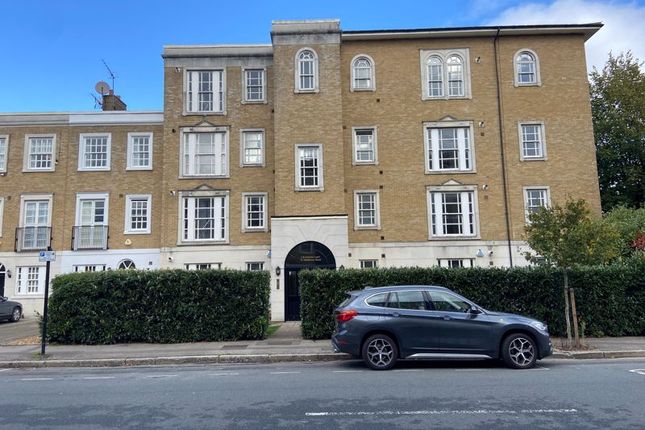 Flat for sale in Astoria Court, 73 Middleton Road, London