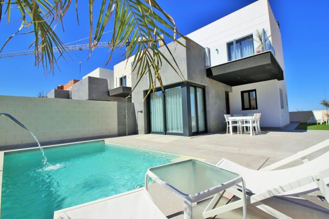 Thumbnail Villa for sale in Los Altos, 03185 Torrevieja, Alicante, Spain