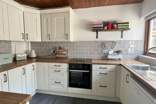 5 & The Annexe, Fairway, Carlyon Bay photo 2