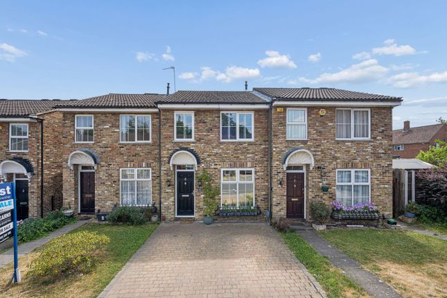 11, Holmsdale Close, IVER photo 4