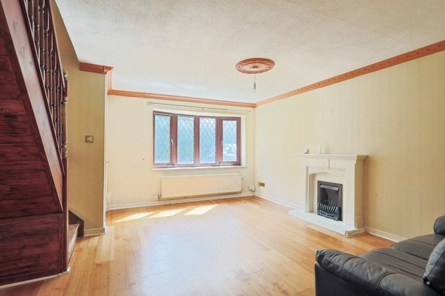118, Rostrevor Road, Greater Manchester photo 3